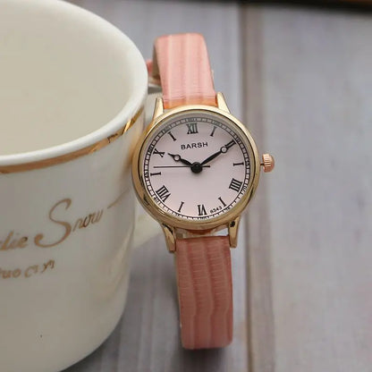 Reloj con correa de cuero para mujer